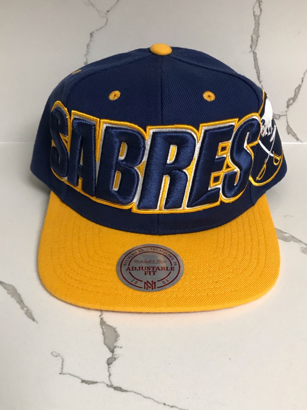 Mitchell & Ness Vintage Hockey Buffalo Sabres Embroidered Snapback - Navy & Gold